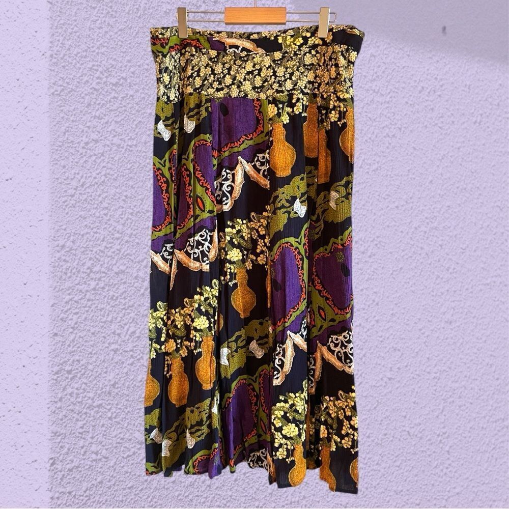 Vintage crinkle fabric midi skirt bold print